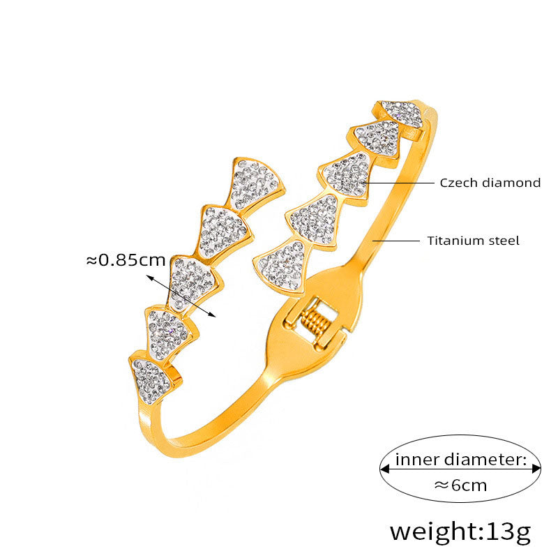 Geometric Skirt-Spring Cuff Bracelet - Diamond-Cut Asymmetrical Bangle