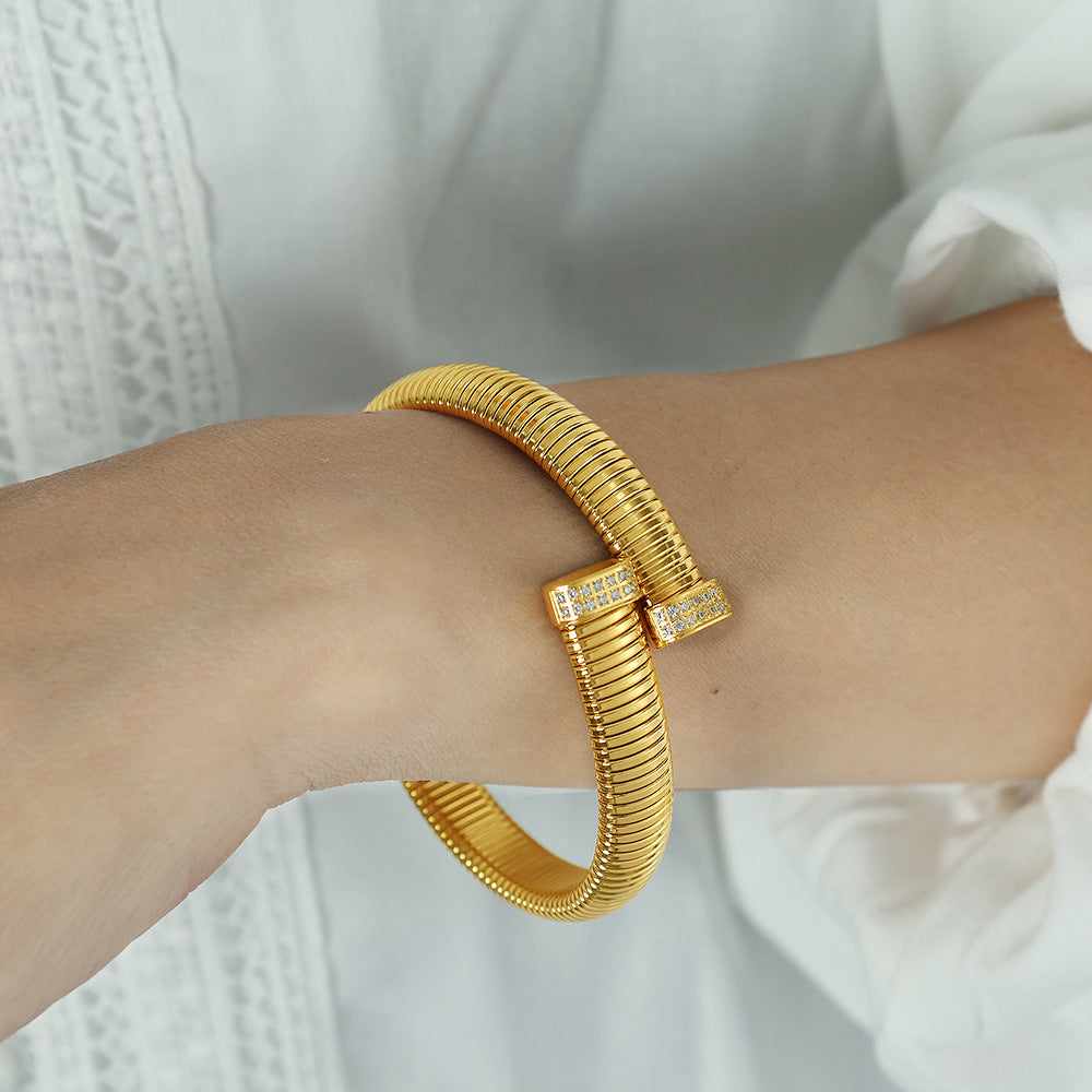 Minimalist Vertical Stripe Open Cuff Bracelet – Elegant Crossover Bangle, Trendy Boho Stackable Jewelry for Women