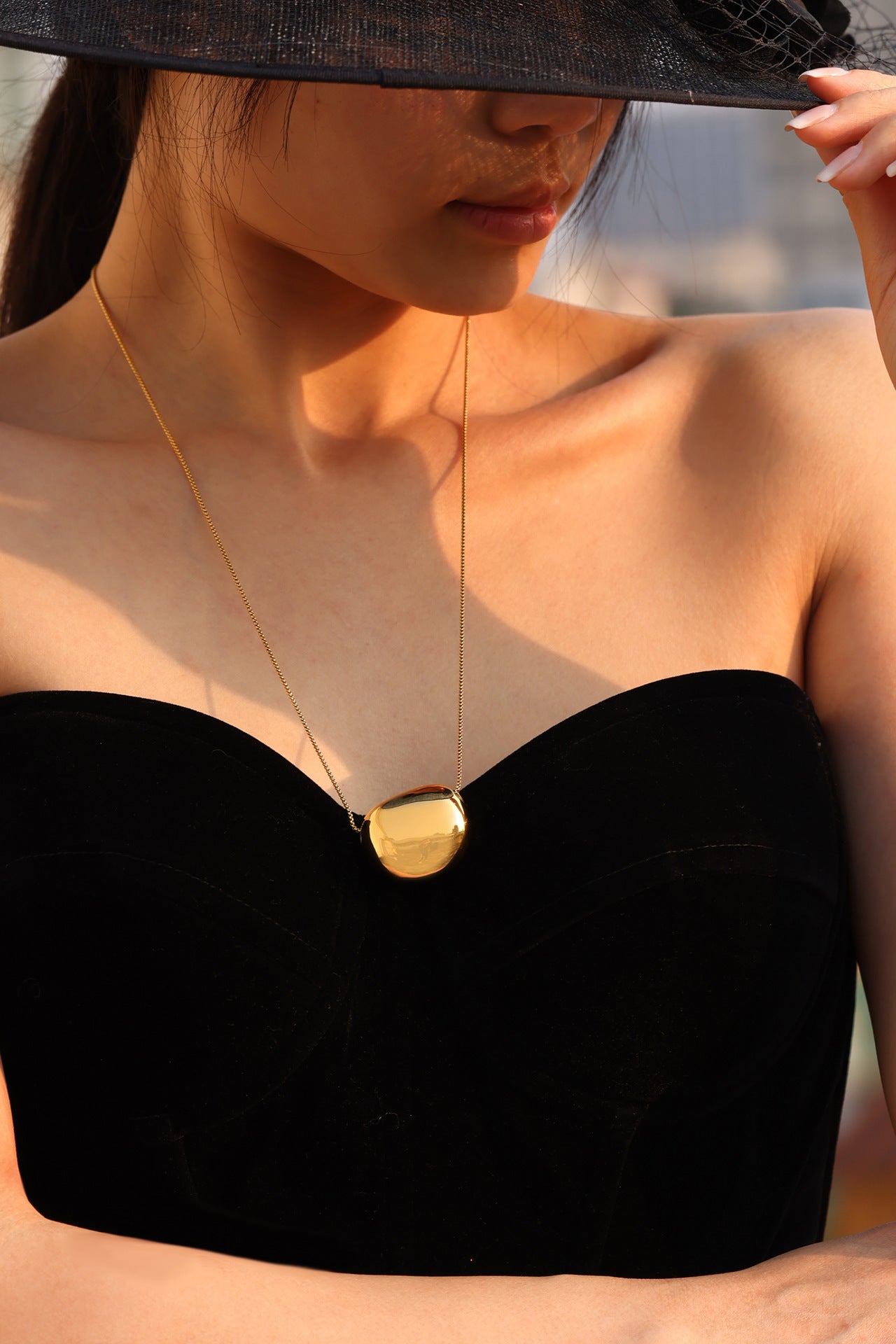 Minimalist Circle Pendant Necklace - Gold Plated Everyday Chain