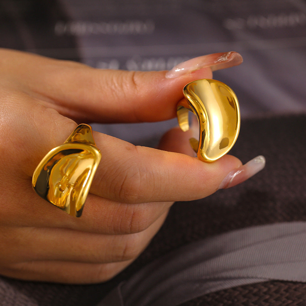 3D Curved Mirror Ring , High-Polish Geometric Titanium Band, Minimalist Avant-Garde Jewelry